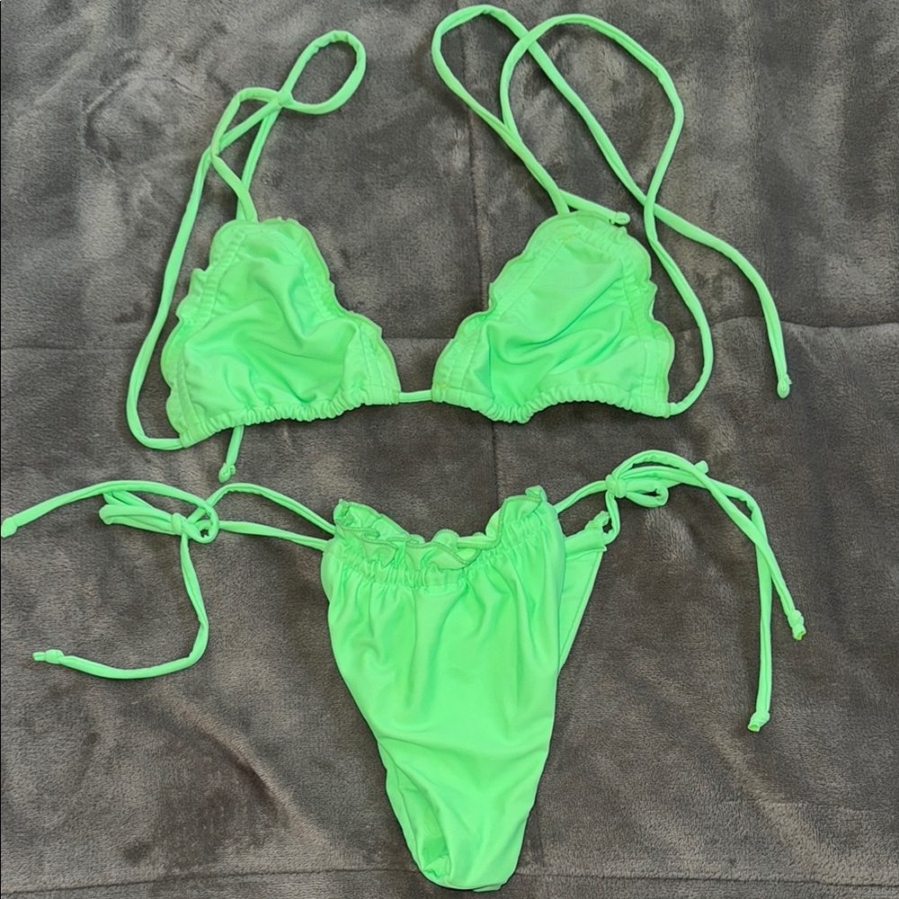 Vibrant Green Bikini Set, Saski Collection, Tammy Hembrow